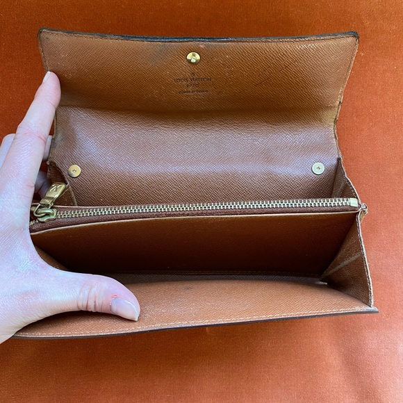 **SOLD** - Picture 7 of 8